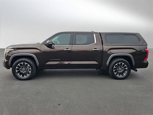 Used 2023 Toyota Tundra Limited image 2