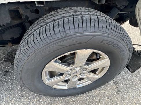 Used 2019 Ford F150 XLT w/ Equipment Group 301A Mid AWD/4WD image 10