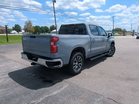 Used 2024 Chevrolet Silverado 1500 LT AWD/4WD image 14