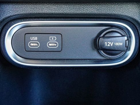 Used 2023 Genesis GV60 Advanced image 43