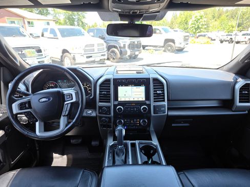 Used 2018 Ford F150 Lariat w/ Equipment Group 502A Luxury AWD/4WD image 10