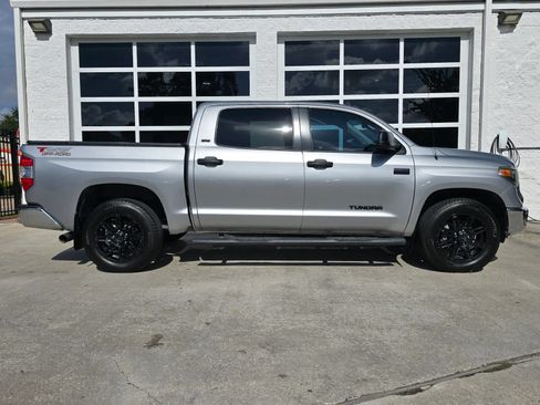 Used 2019 Toyota Tundra SR5 w/ SR5 Upgrade Package RWD image 2