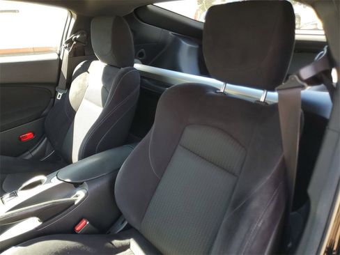 Certified 2017 Nissan 370Z Coupe image 13