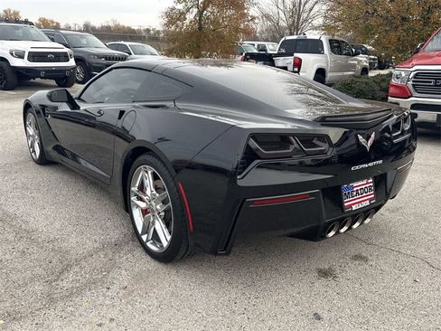 Used 2019 Chevrolet Corvette Stingray Coupe w/ 1LT image 4