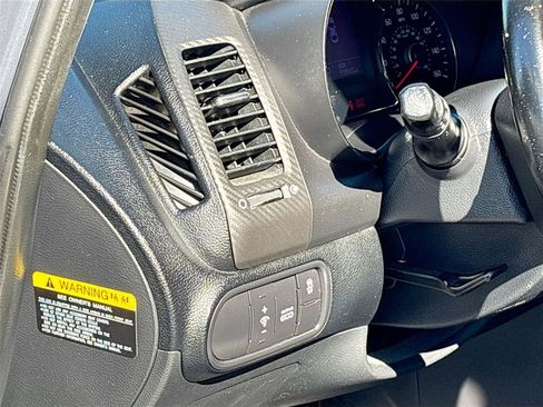 Used 2015 Kia Forte EX image 11