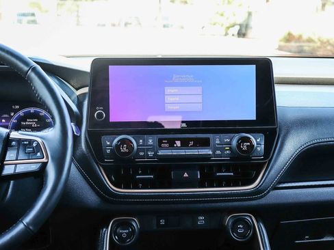 Certified 2026 Toyota Grand Highlander AWD Hybrid image 16