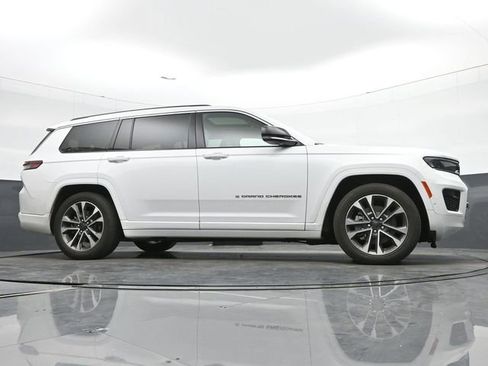 Used 2023 Jeep Grand Cherokee L Overland image 11