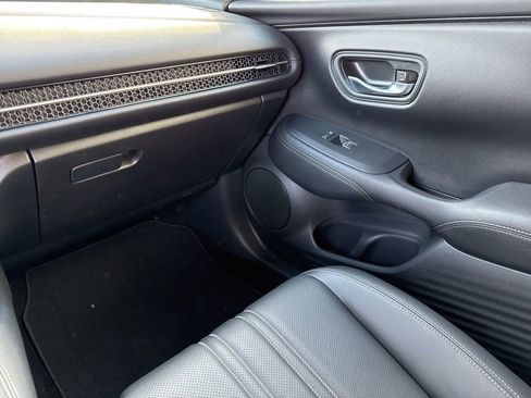 Used 2023 Honda HR-V EX-L image 26