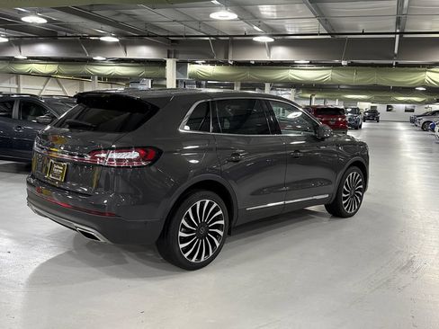 Used 2022 Lincoln Nautilus Black Label AWD/4WD image 2