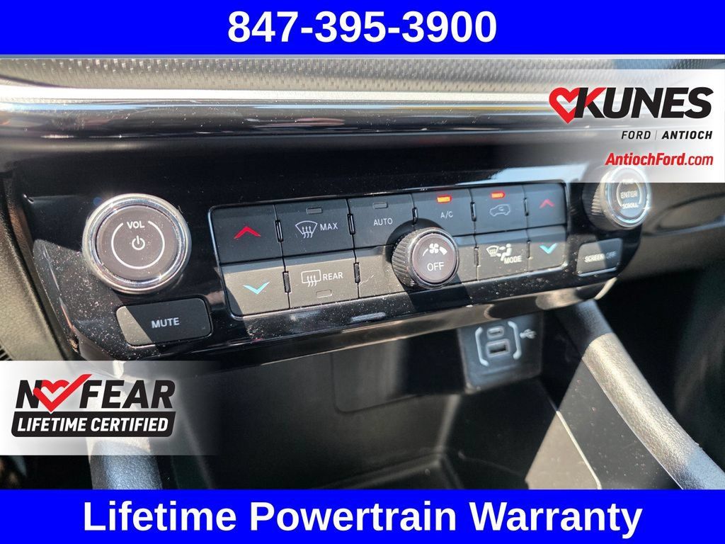 Used 2024 Jeep Compass Trailhawk AWD/4WD image 40