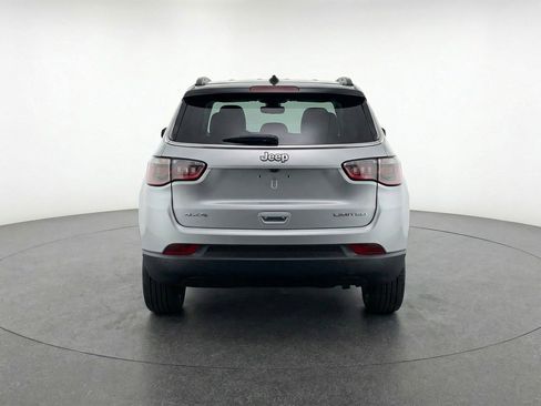 Used 2025 Jeep Compass Limited AWD/4WD image 7