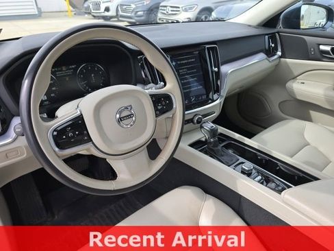 Used 2020 Volvo S60 T5 Momentum w/ Protection Package image 14