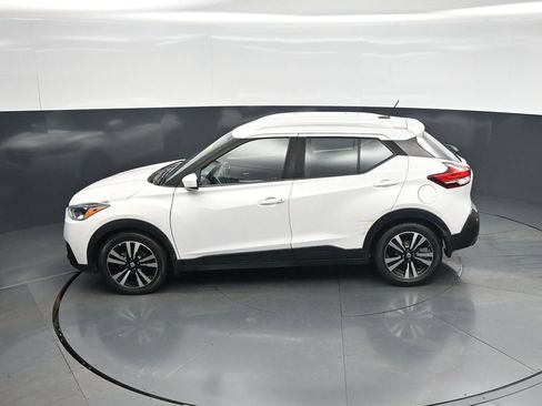Used 2020 Nissan Kicks SV FWD image 41