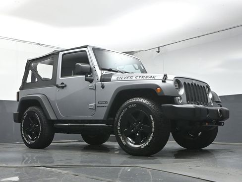 Used 2016 Jeep Wrangler Sport w/ Quick Order Package 24S AWD/4WD image 32