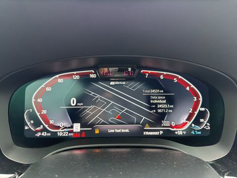 Used 2023 BMW 530e w/ M Sport Package image 7