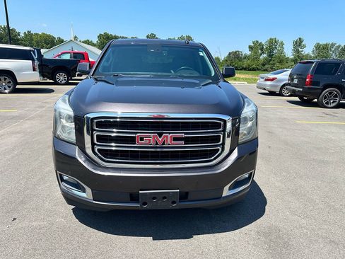Used 2017 GMC Yukon SLT AWD/4WD image 9