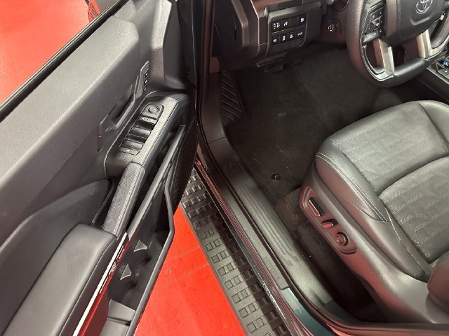 Certified 2026 Toyota 4Runner TRD Off-Road Premium AWD/4WD image 9