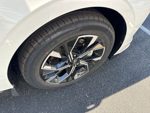 Used 2024 Hyundai Sonata SEL image 14