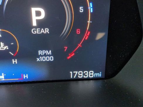 Used 2025 Chevrolet Colorado ZR2 w/ Technology Package image 14