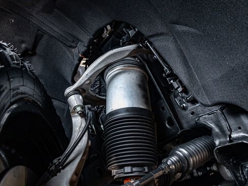 Used 2025 Chevrolet Tahoe Z71 w/ Z71 Off-Road Package image 13