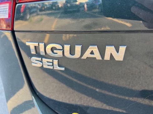 Used 2019 Volkswagen Tiguan SEL AWD/4WD image 7