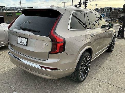 New 2026 Volvo XC90 T8 Plus w/ Protection Package Premier AWD/4WD image 6