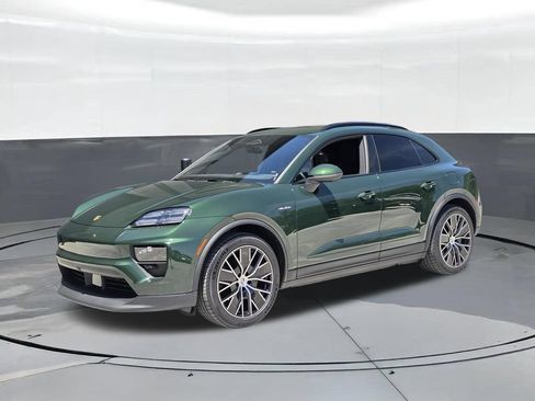 New 2026 Porsche Macan Electric RWD image 1