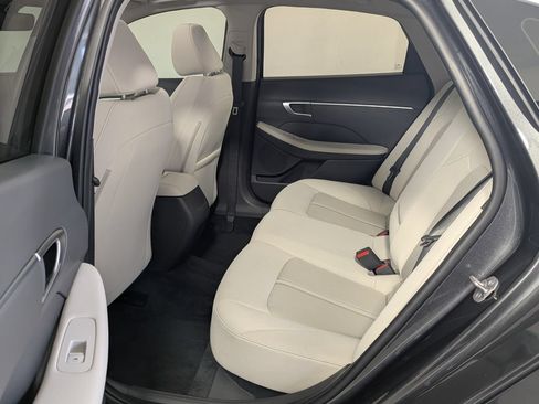 Certified 2024 Hyundai Sonata SEL w/ Convenience Package FWD image 25
