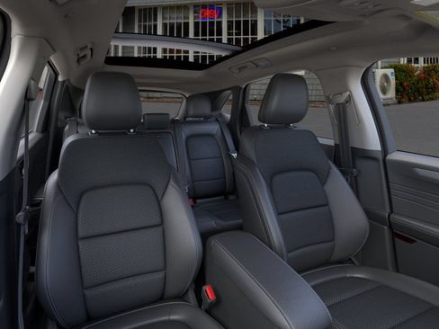 Used 2025 Ford Escape SE FWD image 10