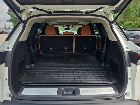 Used 2023 INFINITI QX60 Sensory w/ Vision Package AWD/4WD image 6