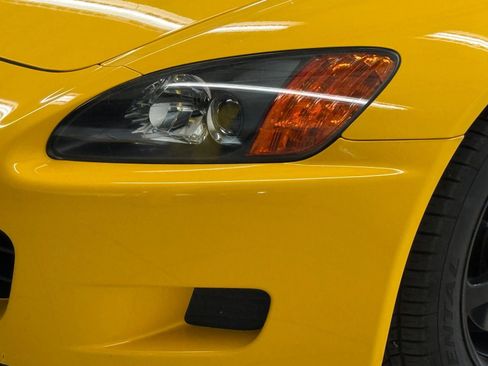 Used 2003 Honda S2000 image 4