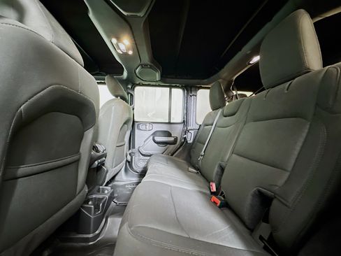 Used 2020 Jeep Wrangler Unlimited Sport S image 27