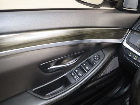 Used 2015 BMW M5 RWD image 33