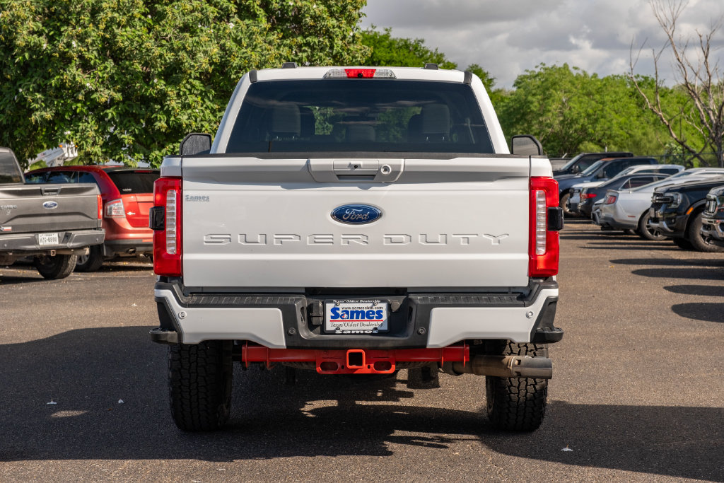 Used 2023 Ford F250 XLT w/ XLT Premium Package AWD/4WD image 4