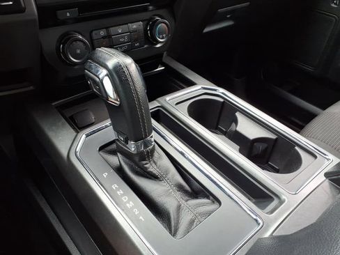 Used 2015 Ford F150 XLT w/ Equipment Group 302A Luxury AWD/4WD image 23