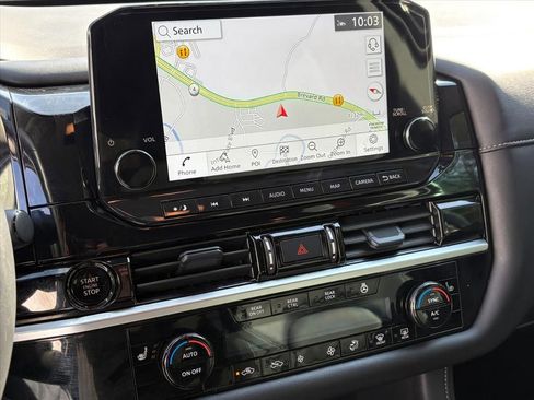 Certified 2025 Nissan Pathfinder SL image 10