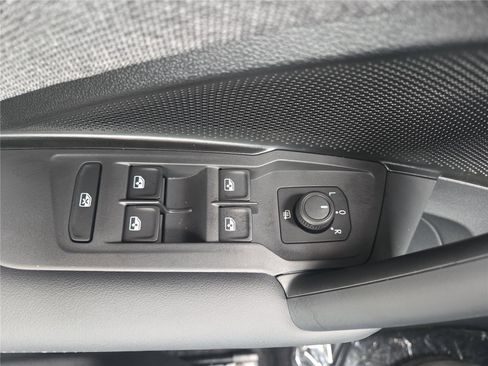 New 2026 Volkswagen Tiguan S image 13