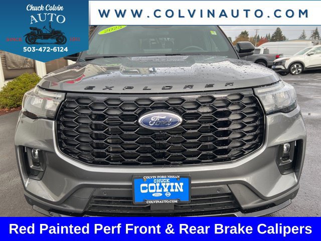 Used 2025 Ford Explorer ST-Line w/ ST-Line Street Pack AWD/4WD image 3