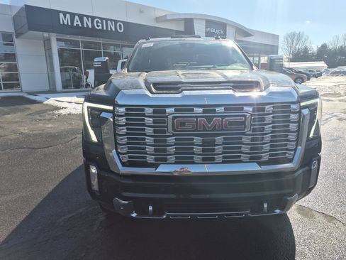 Used 2026 GMC Sierra 2500 Denali w/ Denali Reserve Package image 8