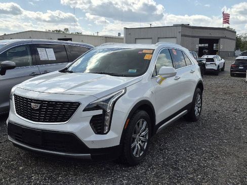 Used 2020 Cadillac XT4 Premium Luxury w/ Sun And Sound Package AWD/4WD image 1