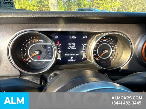 Used 2023 Jeep Gladiator Mojave w/ Cold Weather Group image 31