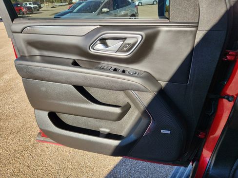 Used 2024 GMC Yukon XL AT4 w/ AT4 Premium Plus Package image 15