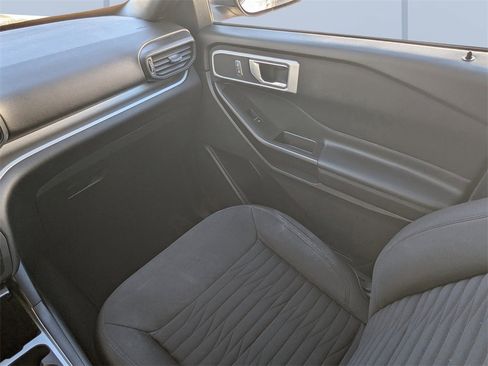 Used 2020 Ford Explorer XLT w/ Comfort Package image 20