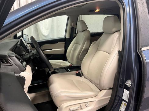 Used 2025 Honda Odyssey EX-L image 10