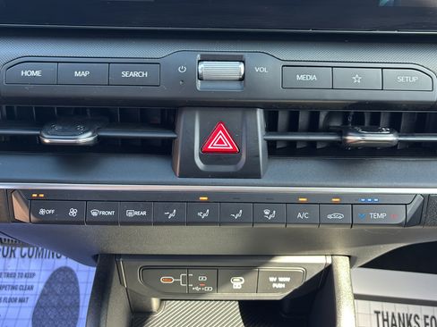 Certified 2025 Kia K4 FWD image 27
