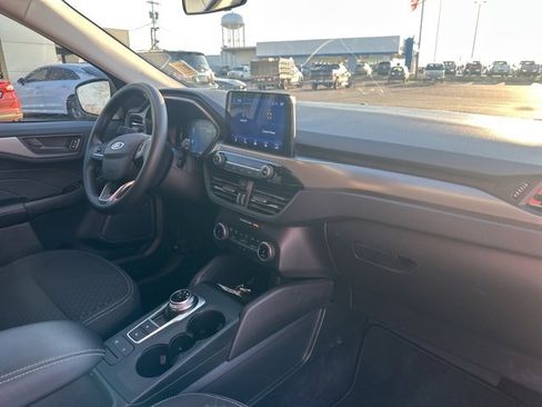 Used 2025 Ford Escape Active image 9