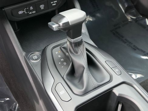 Used 2025 Kia K4 LXS image 26