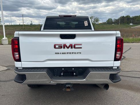 Used 2024 GMC Sierra 2500 Pro AWD/4WD image 4