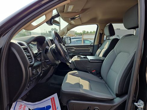 Used 2020 RAM 1500 Big Horn AWD/4WD image 13
