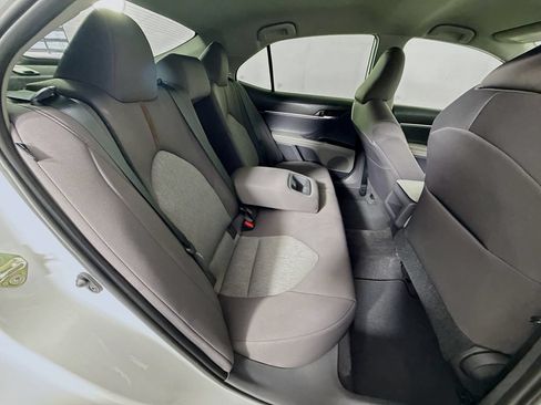 Used 2020 Toyota Camry LE FWD image 25